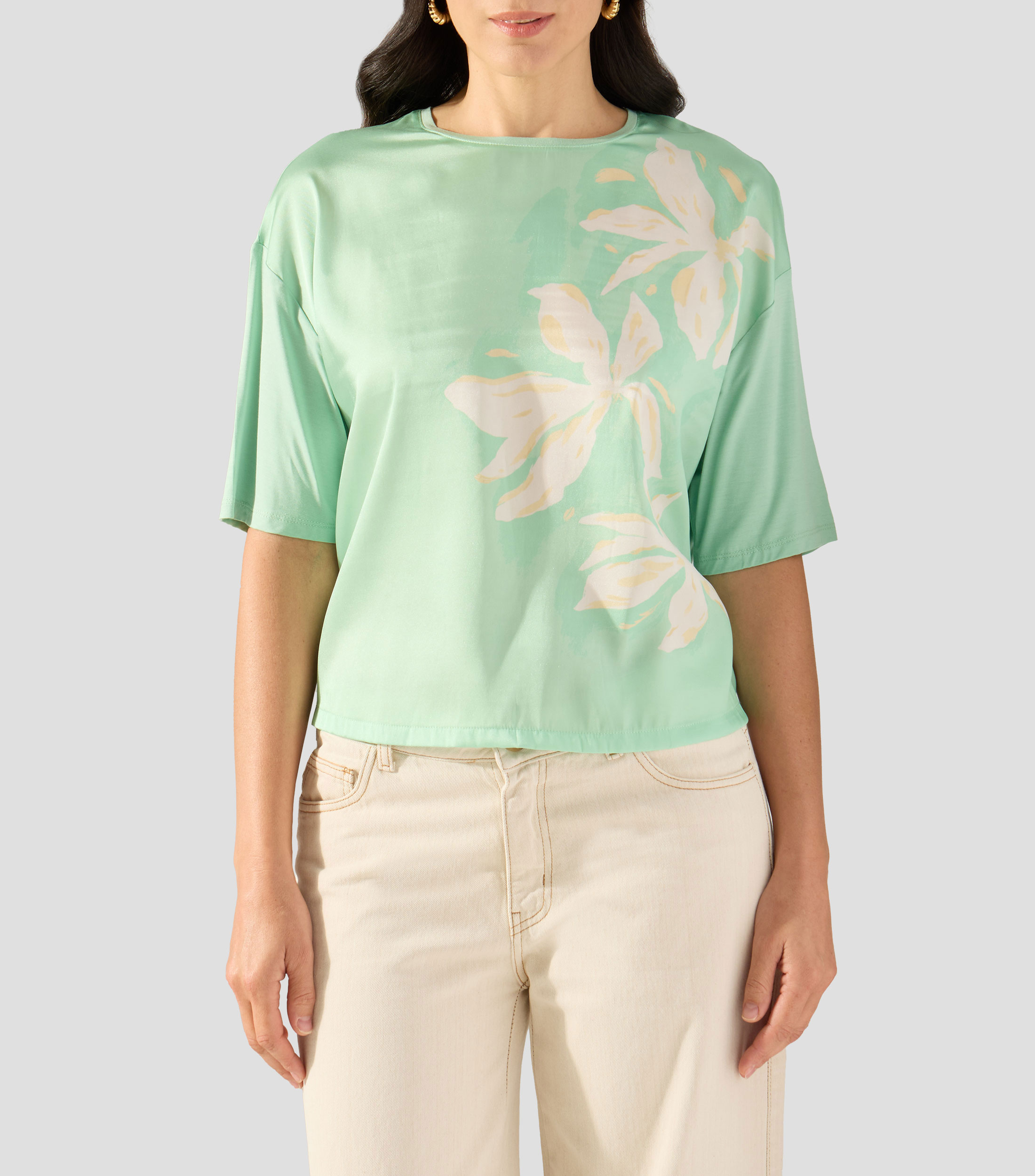 Playera de cuello redondo con manga corta estampada Mujer